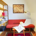 Apartman Retro & Romantic 2br Gem In Center! Karlovy Vary