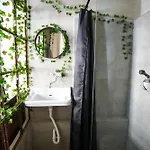 Retro & Romantic 2br Gem In Center! Apartman *