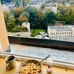 Retro & Romantic 2br Gem In Center! Apartman *