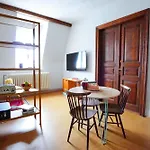 Retro & Romantic 2br Gem In Center! 아파트 카를로비바리