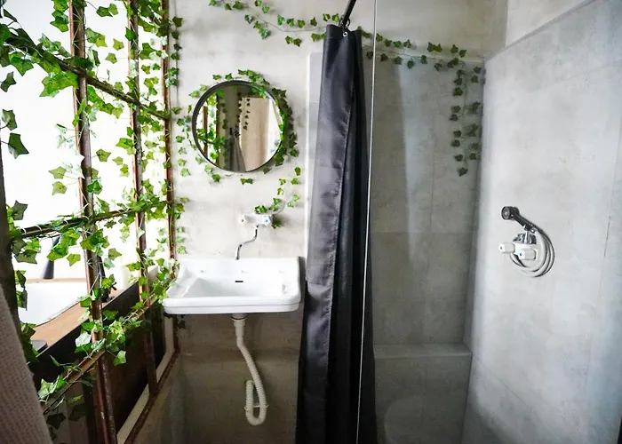 Retro & Romantic 2br Gem In Center! Apartamento *