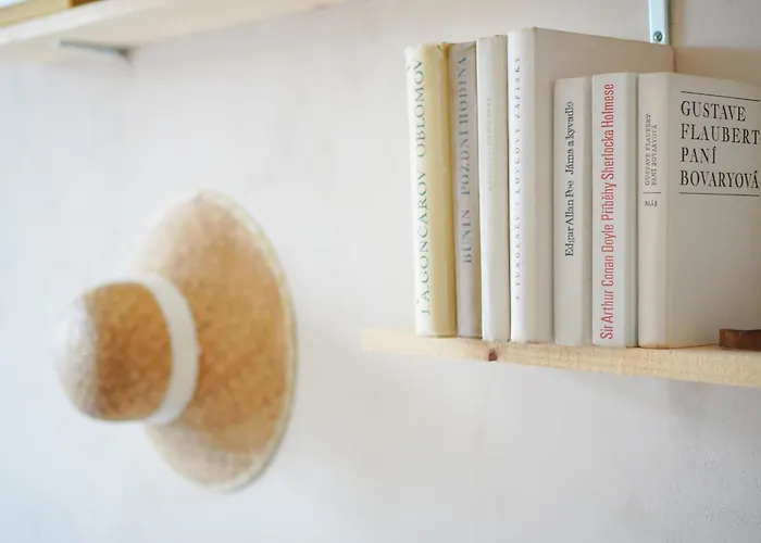 Retro & Romantic 2br Gem In Center! Apartamento Karlovy Vary